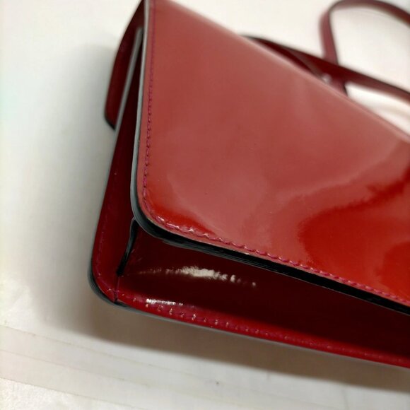 Louis Vuitton Red Patent Leather Hand Bag mon-541-091225 - Picture 9 of 12